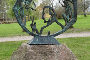 Skulptur till minne av Johan Leksell